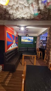 Restro and Bar Bomdila