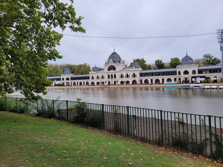 Budapest_Budapest_City_Park_10