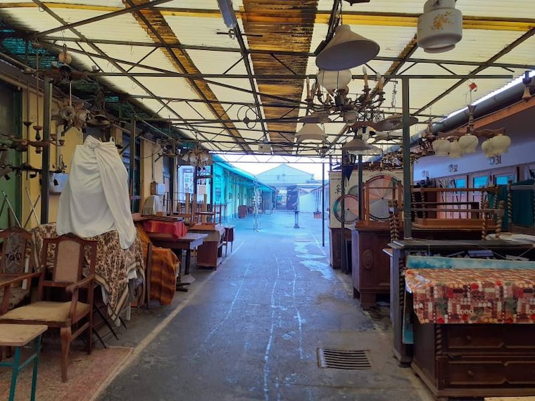 Budapest_Ecseri_Flea_Market_6