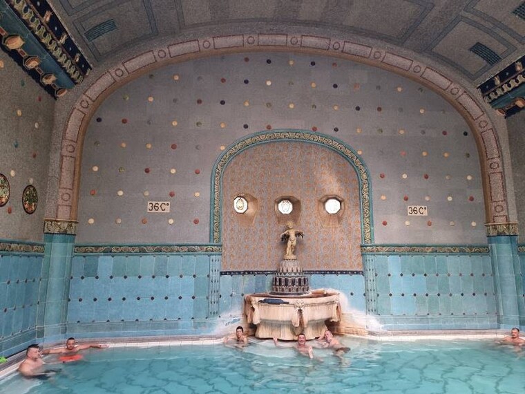 Budapest_Gellert_Bath_2