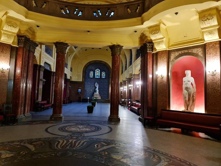 Budapest_Gellert_Bath_4