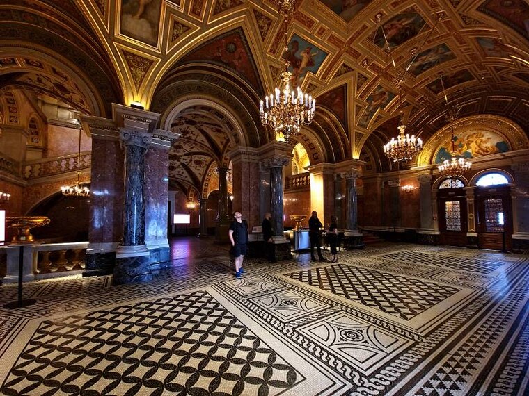 Budapest_Hungarian_State_Opera_House_4