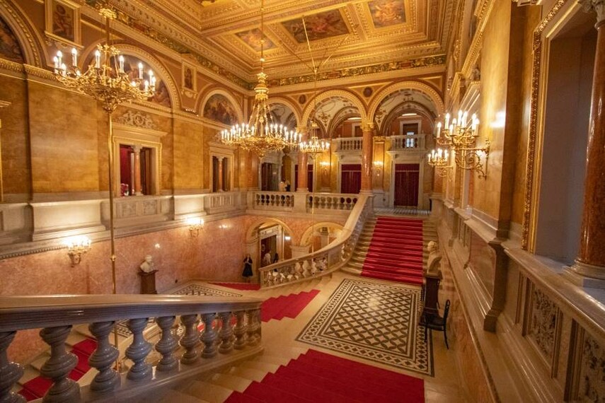 Budapest_Hungarian_State_Opera_House_6