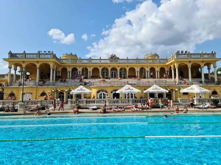 Budapest_Thermal_Baths_4