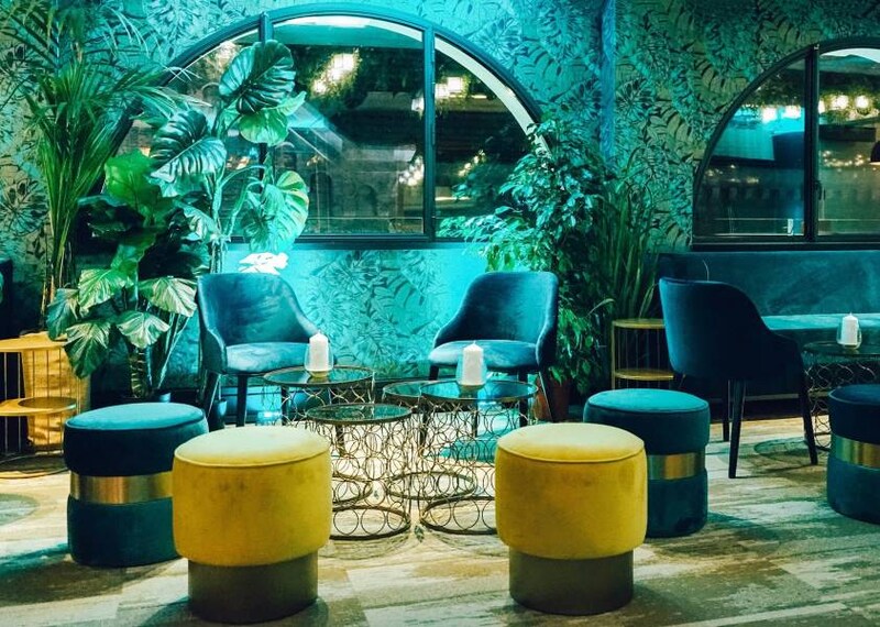 Cannes_Lounge_Bar_by_Le_Roof_4