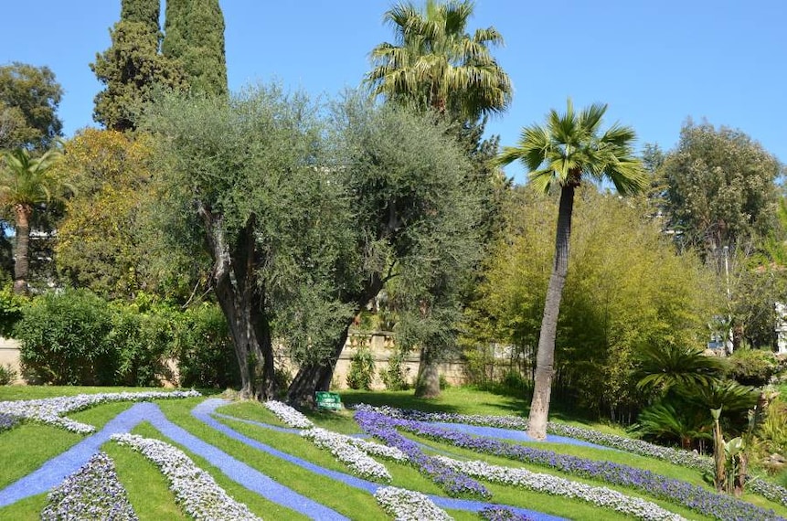 Cannes_Mediatheque_Noailles_10