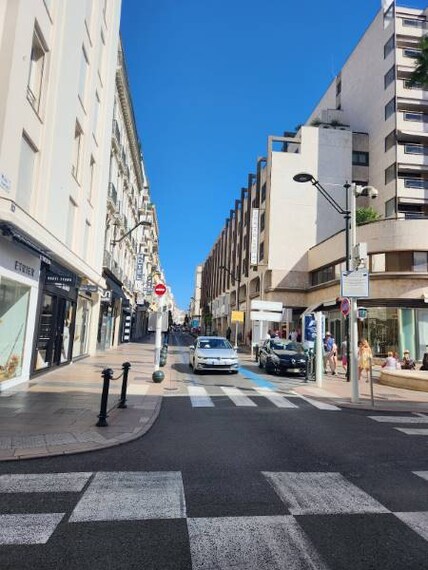 Cannes_Rue_d_Antibes_5