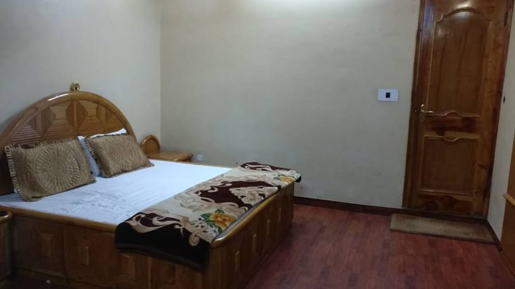 Chamba_Aroma_Palace_Hotel_2