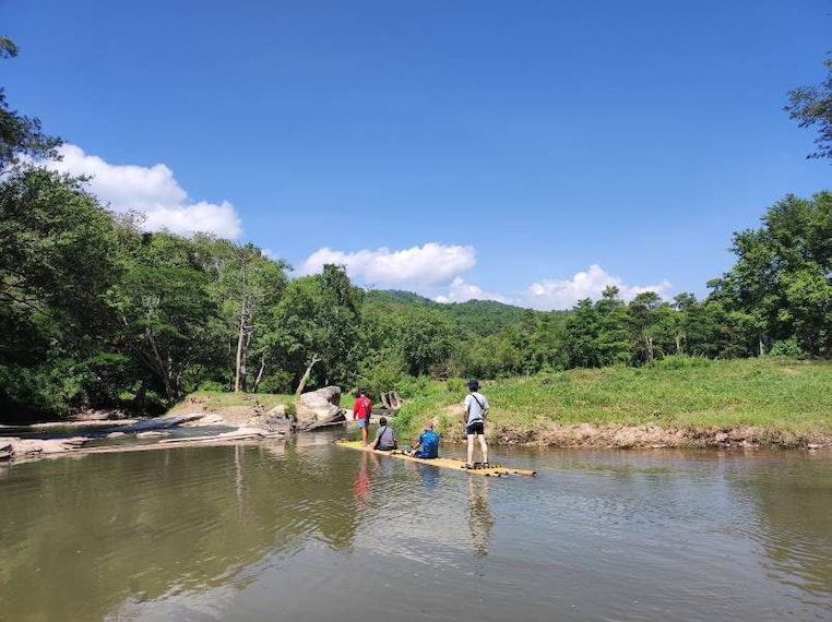 Chiang_Mai_Bamboo_Rafting_1