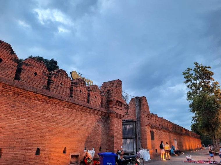 Chiang_Mai_Pratu_Tha_Phae_3