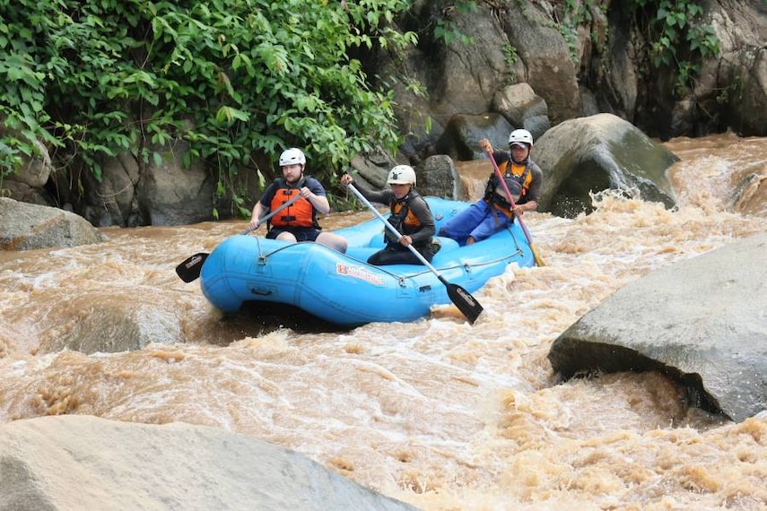 Chiang_Mai_Rafting_on_Mae_Taeng_River_2