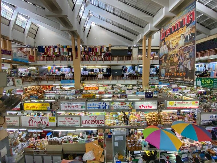 Chiang_Mai_Warorot_Market_4