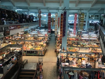 Warorot Market