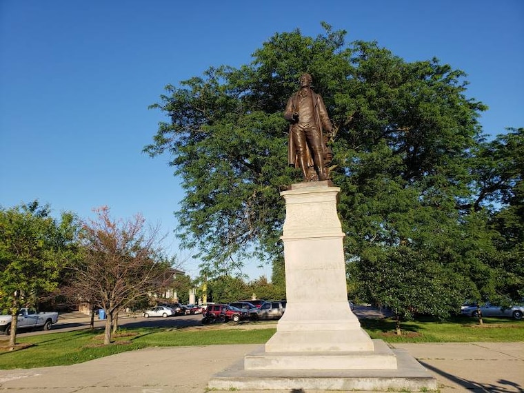 Chicago_Humboldt_Park_9