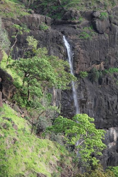 Chikhaldara_Bir_Lake_4