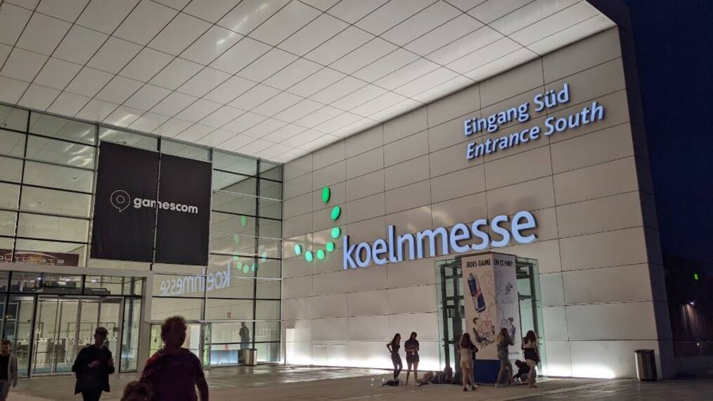 Cologne_Attend_Cologne_Carnival_9