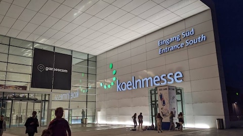 Attend Cologne Carnival