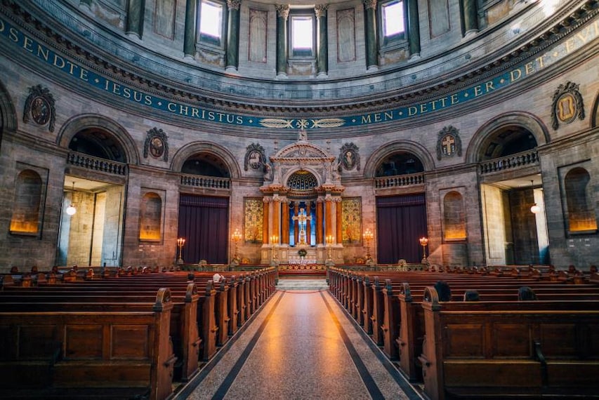 Copenhagen_Amalienborg_Palace_5