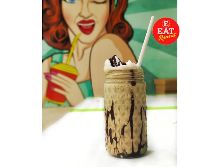 Dibrugarh_Eat_Repeat_Restaurant_4