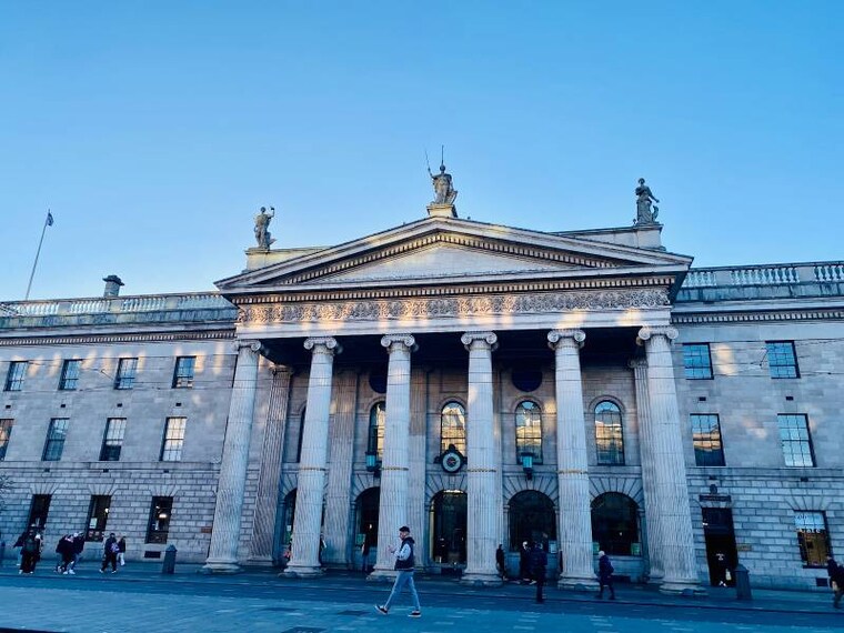 Dublin_General_Post_Office_2