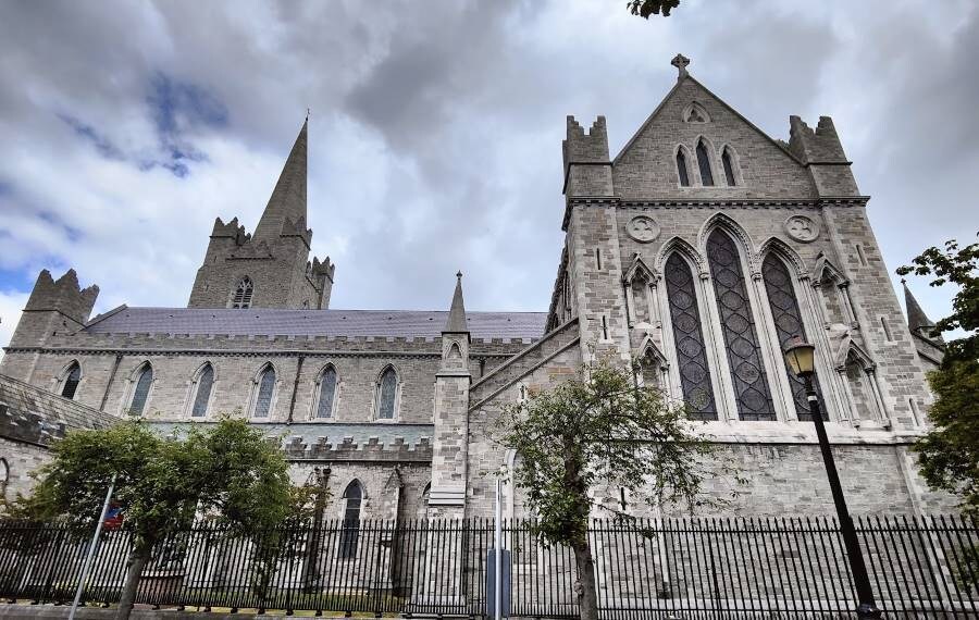 Dublin_St_Patricks_Cathedral_8