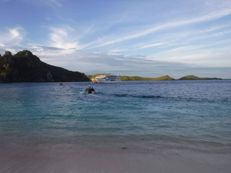 Fiji_Castaway_Island_1