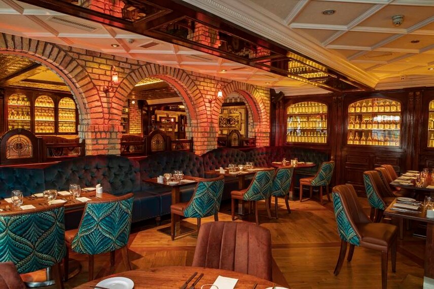 Galway_Brasserie_on_the_Corner_1