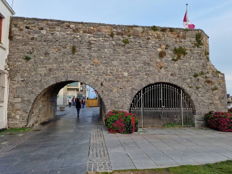 Galway_Spanish_Arch_1