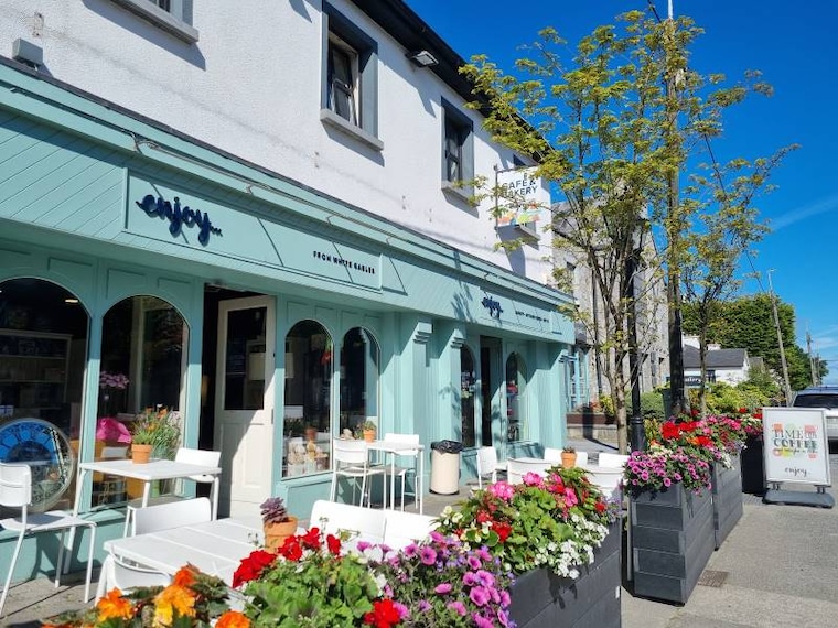 Galway_White_Gables_Galway_1