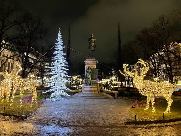 Helsinki_Esplanadi_Park_3