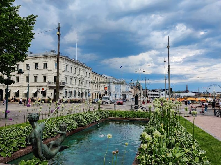 Helsinki_Esplanadi_Park_7