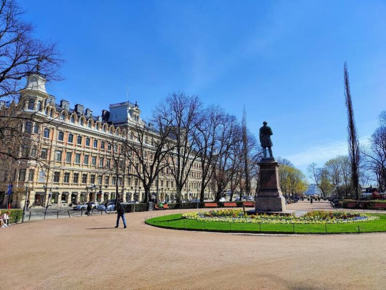 Helsinki_Esplanadi_Park_8