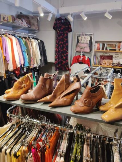 Helsinki_Visit_Second_Hand_Vintage_Shops_7