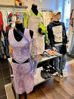 Visit Second Hand Vintage Shops