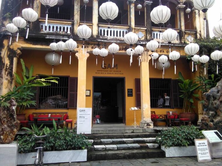 Hoi_An_Gemstone_Art_Museum_5