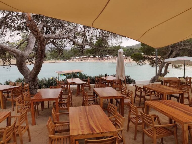 Ibiza_Cala_Bassa_Beach_Club_2