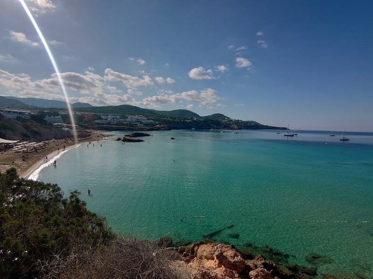 Ibiza_Cliff_Jumping_at_Cala_Tarida_10