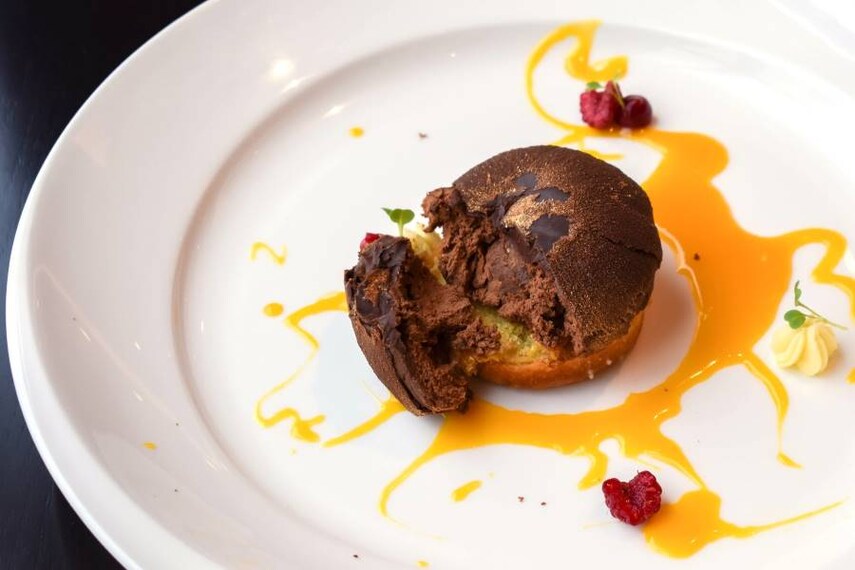 Jakarta_PASOLA_Restaurant_2