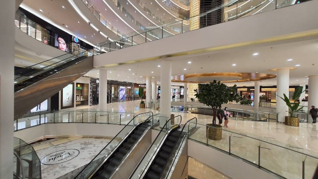 Jakarta_Senayan_City_Shopping_Mall_5