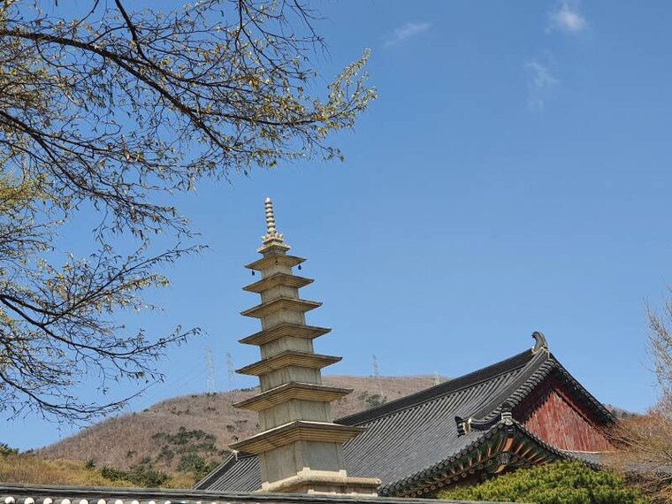 Jung_(Busan)_Beomeosa_10