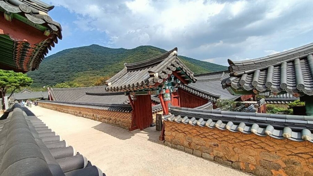 Jung_(Busan)_Beomeosa_5