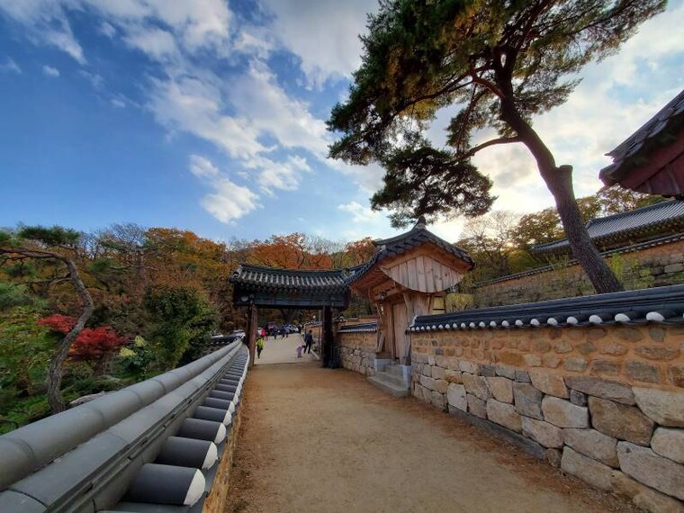 Jung_(Busan)_Beomeosa_9