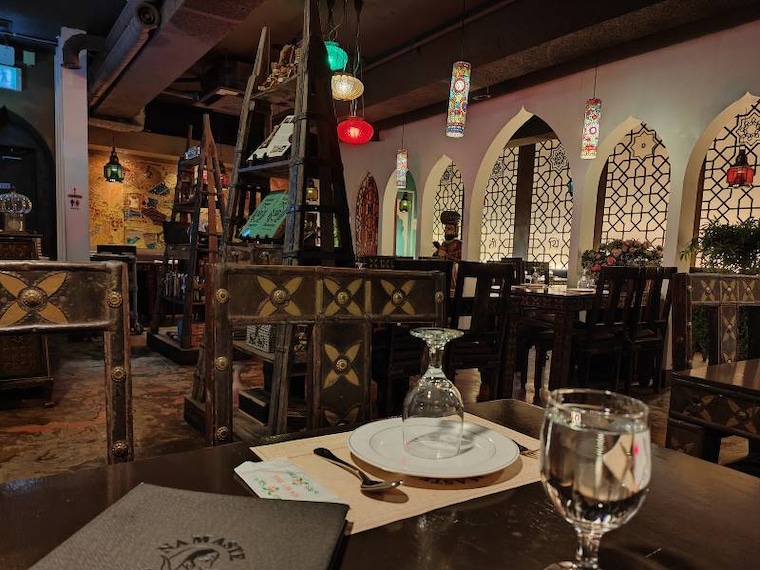 Jung_(Busan)_Namaste_Haeundae_1