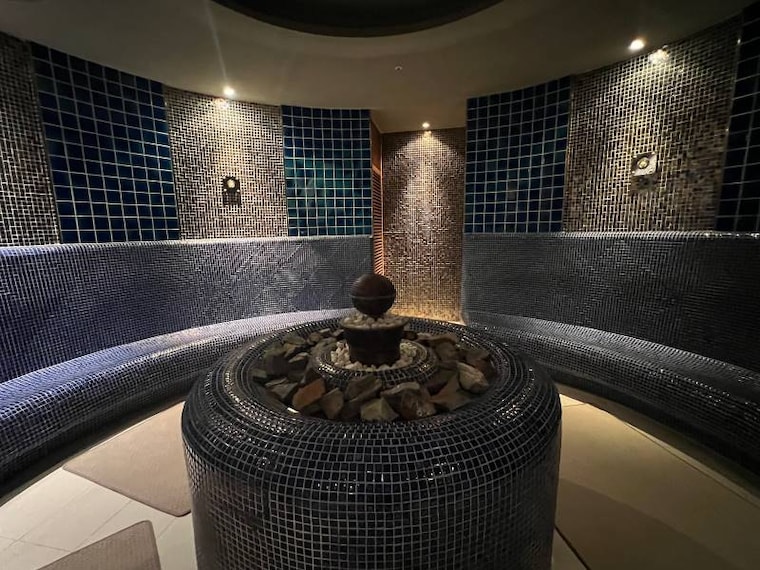 Jung_(Busan)_SPA_LAND_Centum_City_6