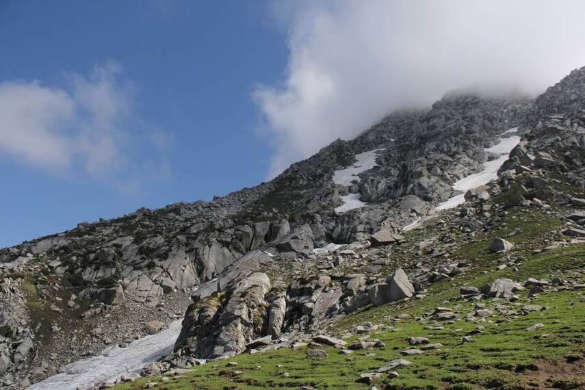 Kangra_Indrahar_Pass_Trek_3