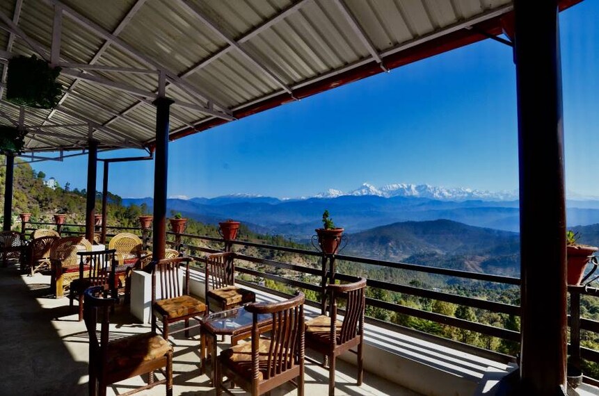 Kausani_Garden_Restaurant_Kausani_1