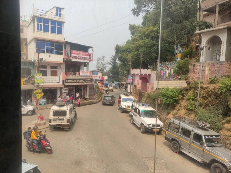 Kausani_Kausani_Main_Market_5