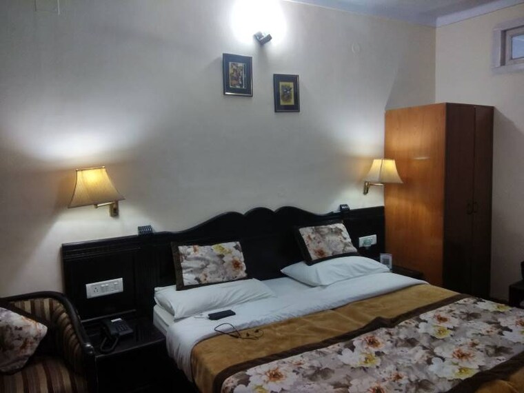 Kausani_Krishna_Mountview_2