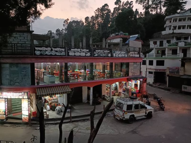Kausani_Quality_Restaurant_3