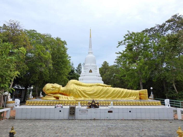 Koh_Samui_Khao_Chedi_Temple_1